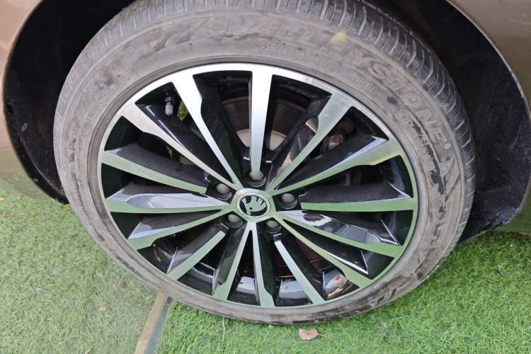 Used Skoda Superb 2016 TSI330 DSG Smart Drive Edition
