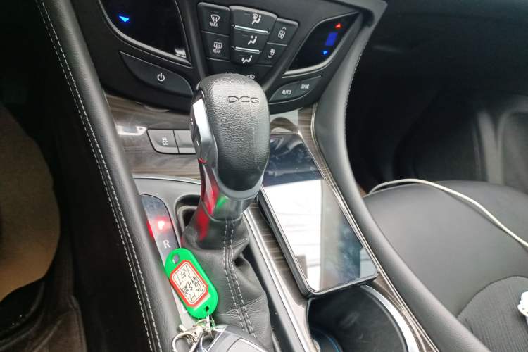 Used Buick Envision 2018 20T Two-Wheel-Drive Leading Model