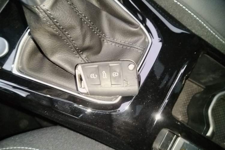 Used Volkswagen Tharu 2025 NewRui 300TSI Prestige Edition