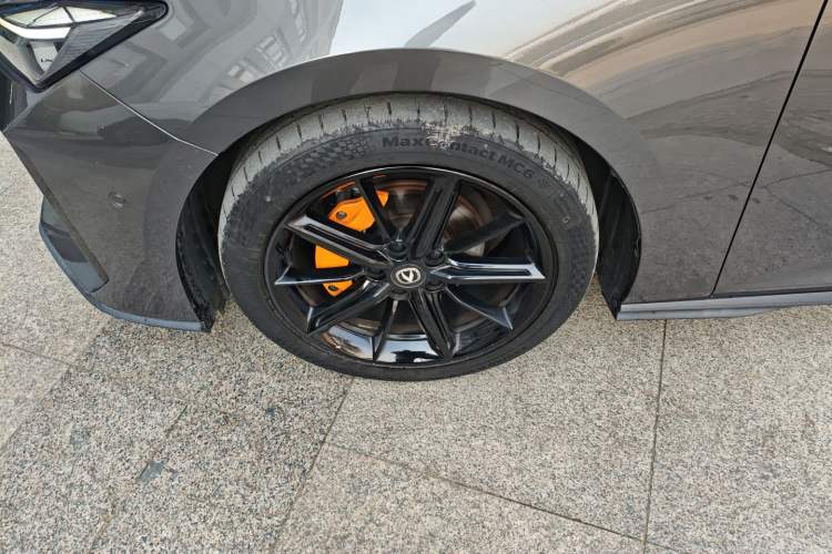 Used Changan UNI-V 2022 1.5T Smart Navigation Version
