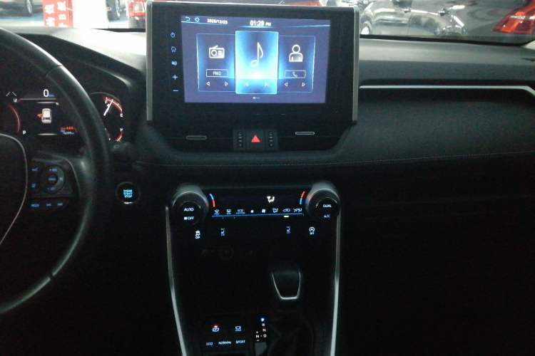 Used Toyota RAV4 2020 2.0L CVT Two-Wheel Drive Fashion PLUS Edition
