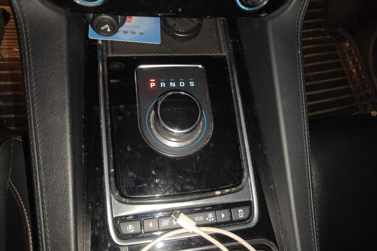 Used Jaguar F-PACE 2019 2.0T Four-Wheel Drive Urban Luxury Edition