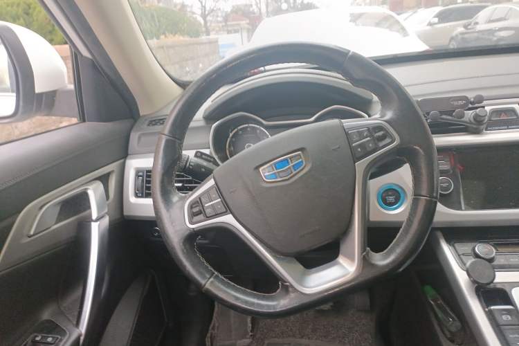 Used Geely Auto Emgrand X7 Sport 2016 1.8TD Automatic ZhiShang Model
