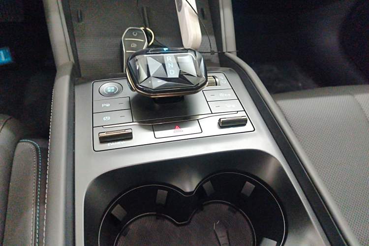 Used BYD Qin L 2025 DM-i Smart Drive 120KM Leading Model