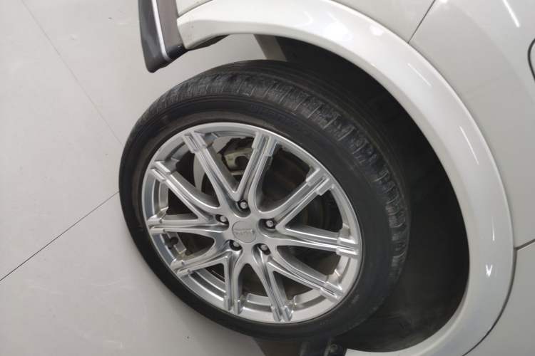 Used Infiniti ESQ 2014 1.6L Spontaneous Edition
