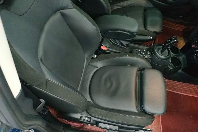 Used  MINI 2022 Updated 1.5T COOPER Artist
