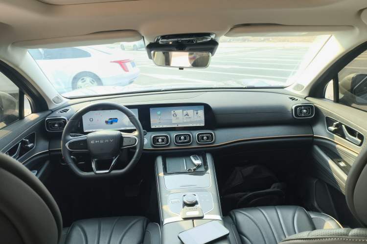 Used Chery Tiggo 9 2023 Facelift 2.0T Dual-Clutch Two-Wheel Drive Luxury Edition 5 Seats
