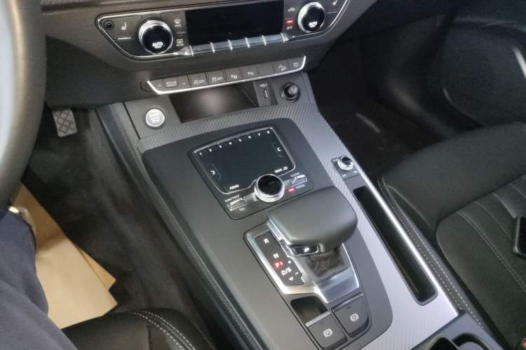 Used Audi Q5L 2020 45 TFSI Prestige Fashion Model