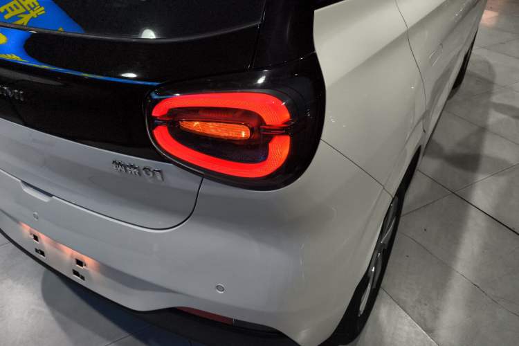 Used Dongfeng NAMMI 01 
