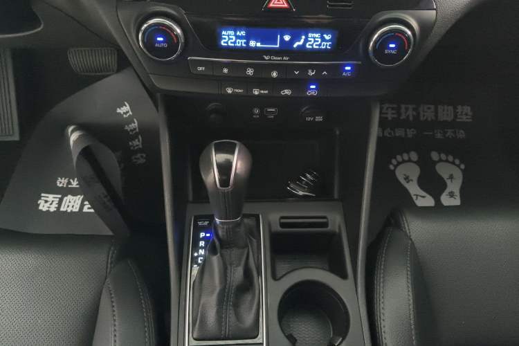 Used Hyundai Tucson 2018 1.6T Dual-Clutch Two-Wheel Drive 15th Anniversary Special Edition