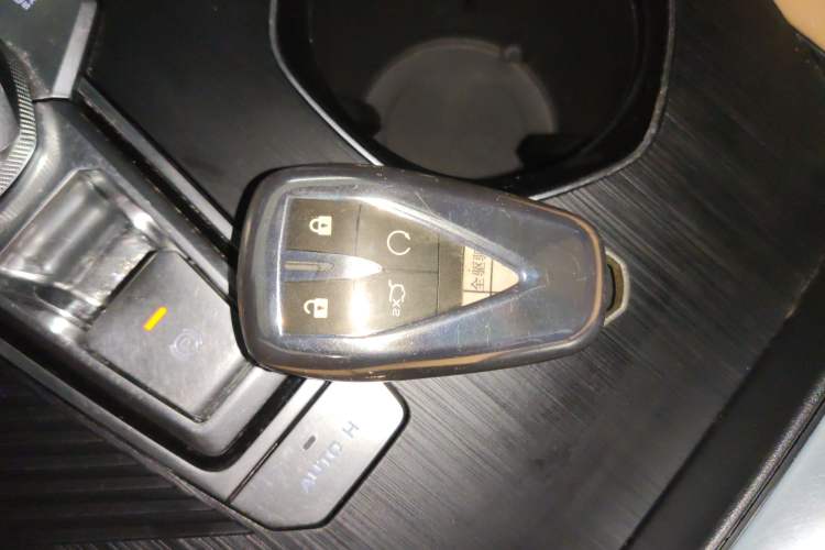 Used Changan UNI-K 2021 2.0T All-Wheel Drive Prestige Version
