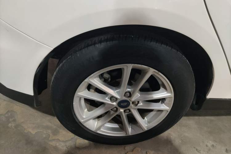 Used Ford Focus 2018 Hatchback Classic 1.6L Automatic Trendy SmartDrive Edition