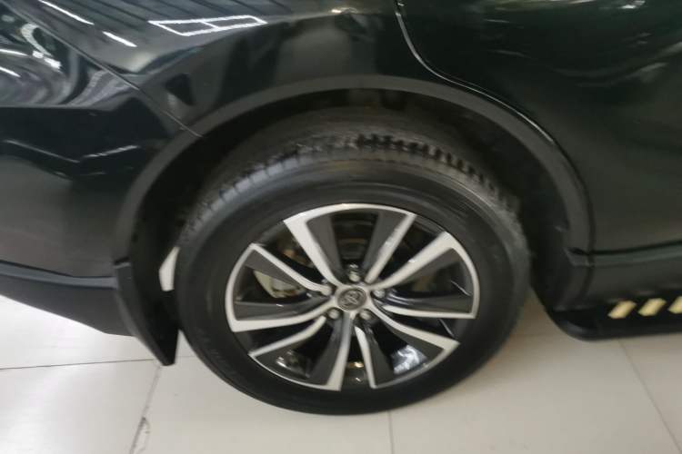 Used Toyota Harrier 2022 2.0L CVT Two-Wheel Drive Luxury Edition