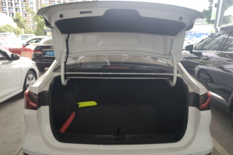 Used Roewe i5 2023 1.5L CVT Luxury Edition