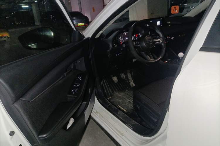 Used Mazda Mazda 3 Axela 2023 1.5L Manual ZhiMei Edition