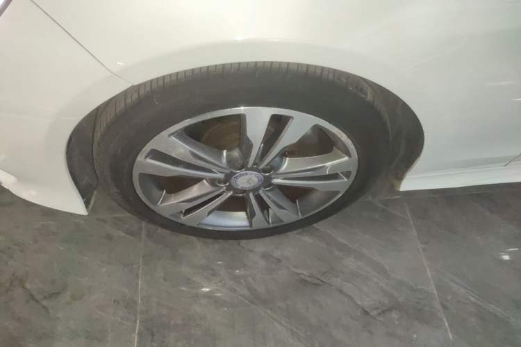 Used Mercedes-Benz E-Class 2015 Facelift E 200 L Sport Edition
