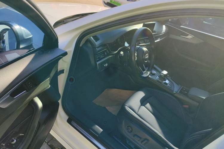 Used Audi A4L 2019 40 TFSI Ambition China VI