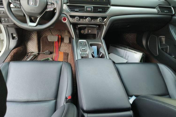 Used Honda Accord 2018 Rui Hybrid 2.0L Rui Ling Edition China VI
