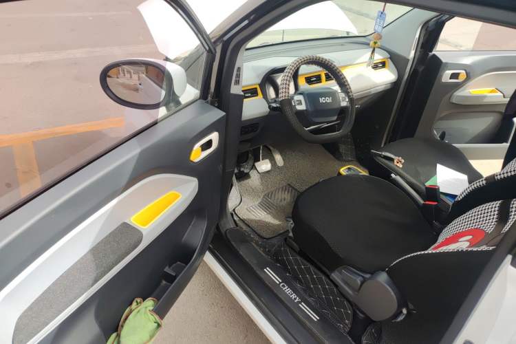 Used Chery QQ Ice Cream 2022 120km Conical Shape Lithium Iron Phosphate
