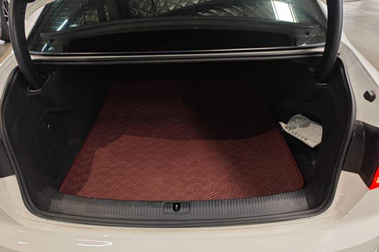 Used Audi A4L 2019 40 TFSI Ambition China VI