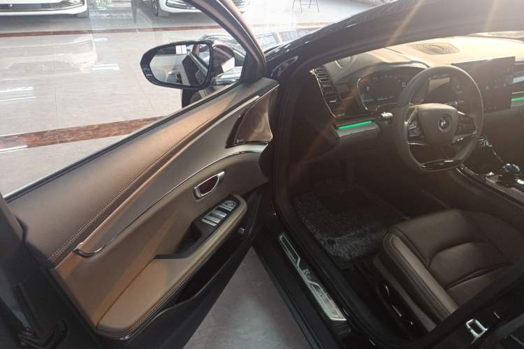 Used BYD Han 2020 EV Long-Range Luxury Model
