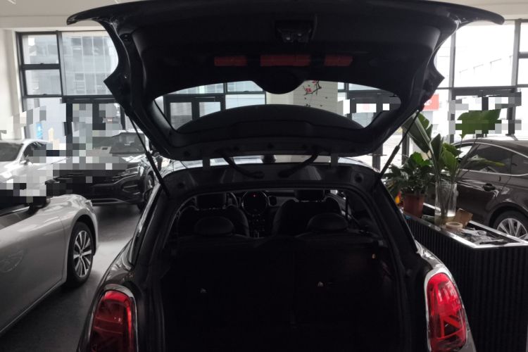Used  MINI 2022 1.5T COOPER Classic Edition
