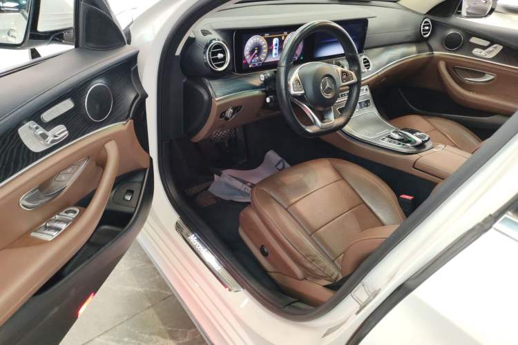 Used Mercedes-Benz E-Class 2017 E 300 L Sporty and Stylish Model