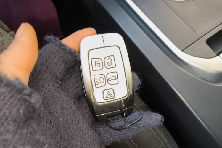 Used Land Rover Discovery Sport 2016 2.0T S
