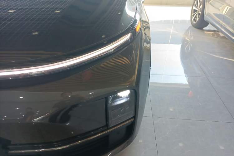 Used Li Auto L8 2023 Pro Model
