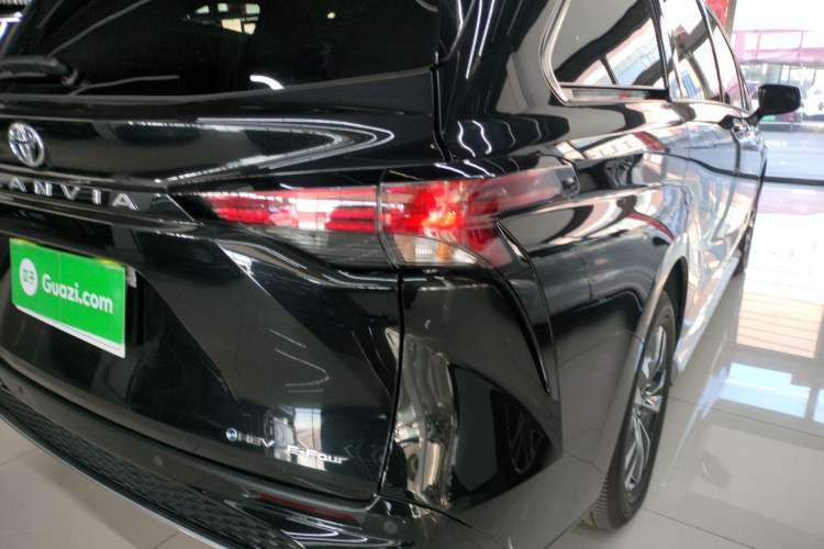 Used Toyota Granvia 2024 2.5L Hybrid Prestige PLUS Four-Wheel Drive Version