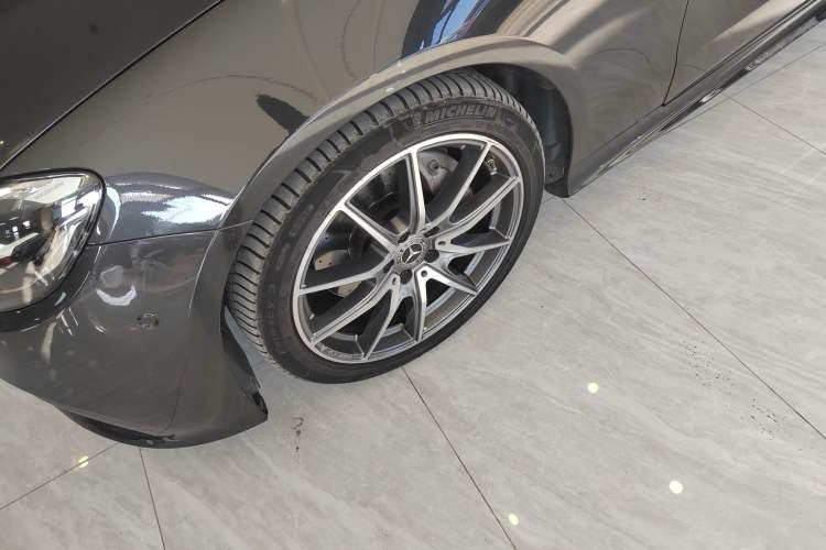 Used Mercedes-Benz E-Class 2023-Year Restyled E 260 Coupe