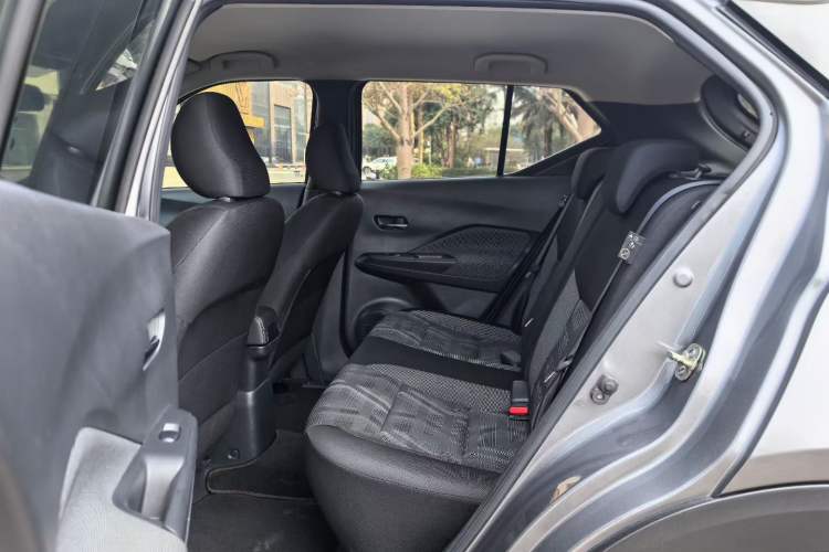 Used Nissan Kicks 2017 1.5L CVT Cool Enjoy Edition
