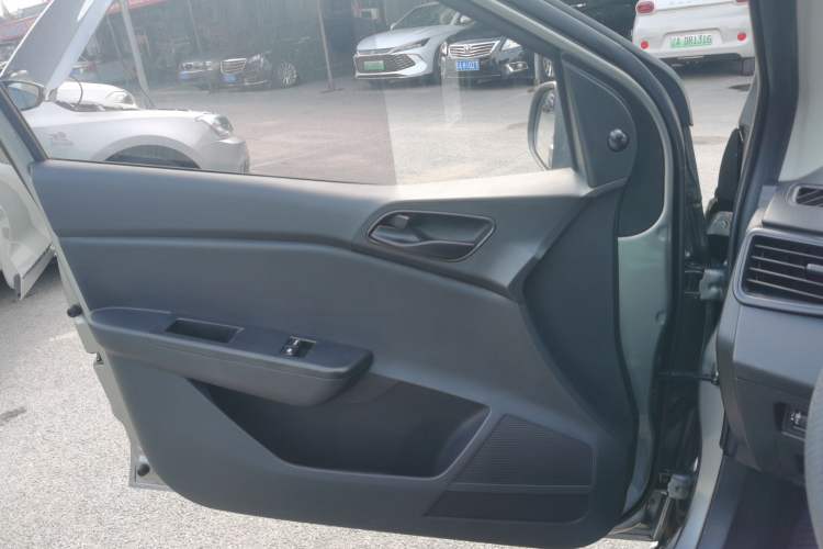 Used Baojun 310W 2020 1.5L Automatic Enjoyment Version China VI Emission Standard