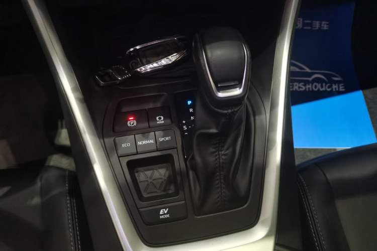 Used Toyota Wildlander 2023 Dual-Motor 2.5L E-CVT Two-Wheel Drive Luxury PLUS Edition