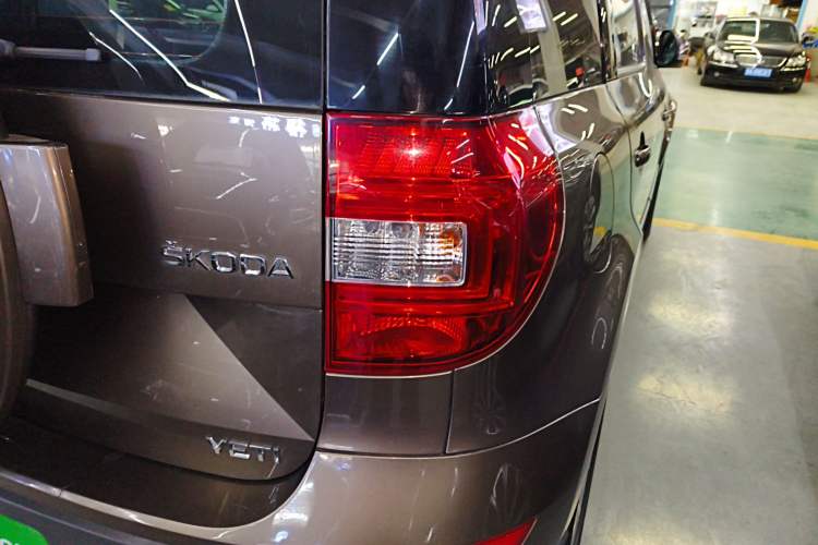Used Skoda Yeti 2014 1.8TSI DSG Polar Edition
