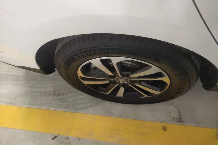 Used BYD Qin PLUS 2025 DM-i Smart Drive 55KM Beyond Model
