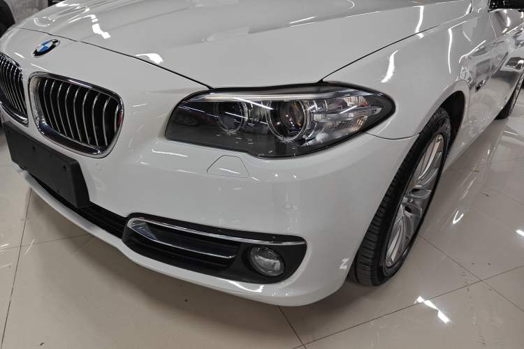 Used BMW 5 Series 2014 525Li Luxury Design Package
