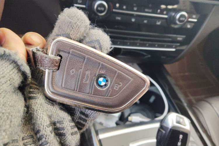 Used BMW X5 2015 xDrive28i
