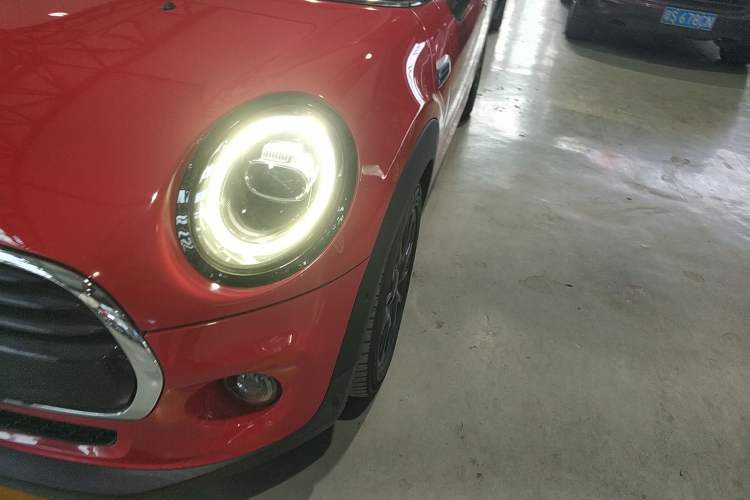 Used  MINI 2019 1.5T COOPER Classic Edition
