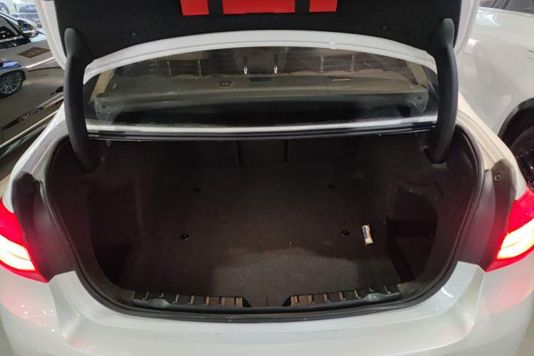 Used BMW 3 Series 2018 320Li Fashion Model
