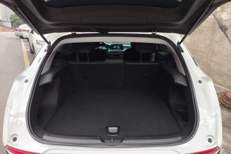 Used Buick Velite 6 2023 430km Range Commuter Version