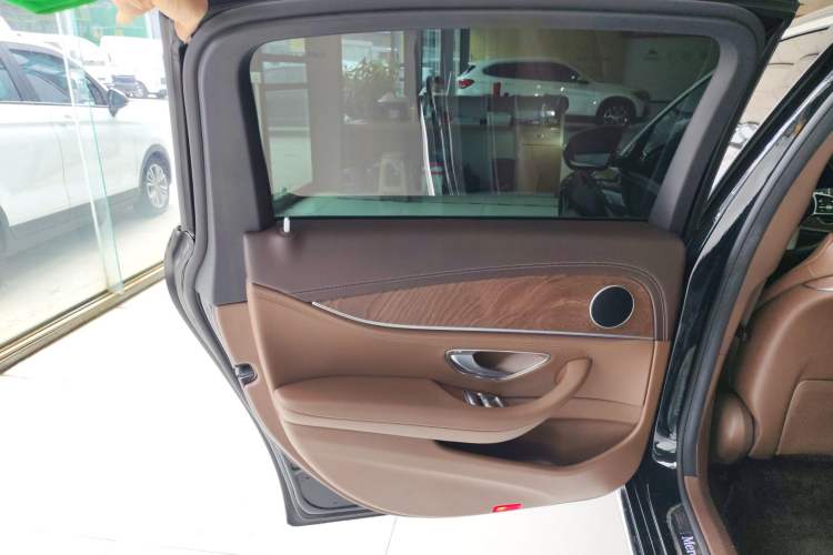 Used Mercedes-Benz E-Class 2020 Facelift E 260 L 4MATIC
