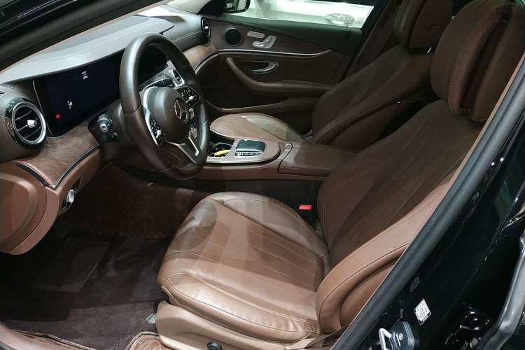 Used Mercedes-Benz E-Class 2019 Facelifted E 300 L Stylish Version
