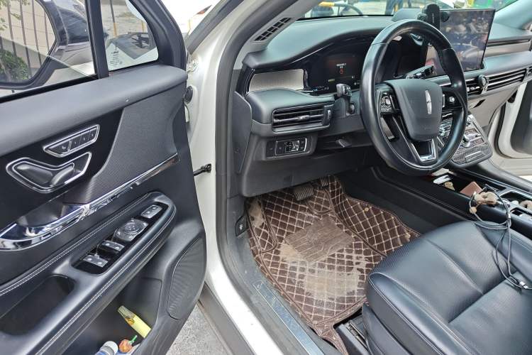 Used Lincoln Corsair 2022 2.0T Two-Wheel Drive Deluxe Edition
