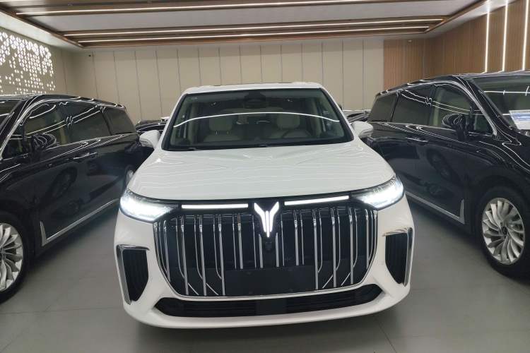 Used VOYAH Dream 2022 Low-Carbon Edition Plus Intelligent Driving Package
