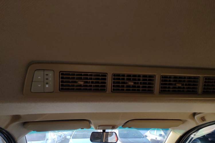 Used Wuling Hongguang 2015 1.5L S1 Standard China V-Emission Standards
