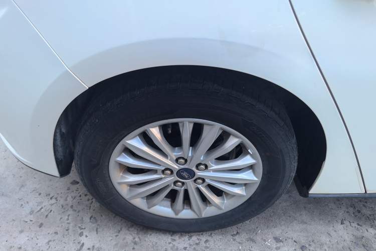 Used Ford Focus 2019 Two-Door EcoBoost 125 Automatic Trendy Model China V Standard