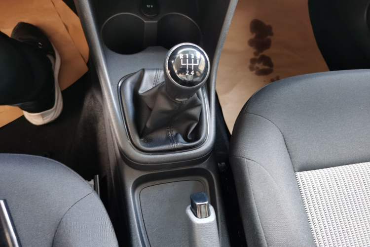 Used Volkswagen Polo 2016 1.4L Manual Fashion Model