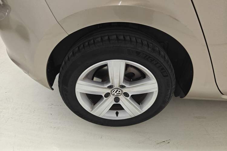 Used Volkswagen Golf 2017 1.6L Automatic Comfort Million-Vehicle Anniversary Edition
