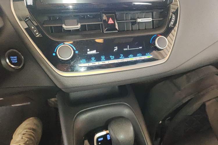 Used Toyota Levin 2022 185T CVT Luxury Edition
